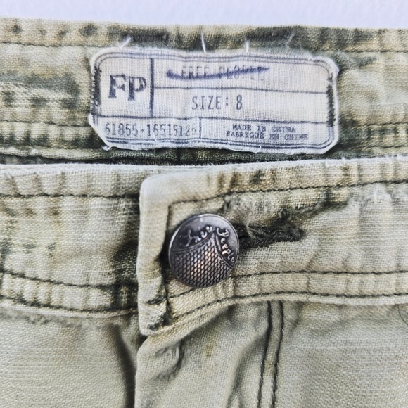 Free People Y2K Low-rise Distressed Denim Shorts Frayed Hem Olive Green Size 8 - Picture 3 of 7